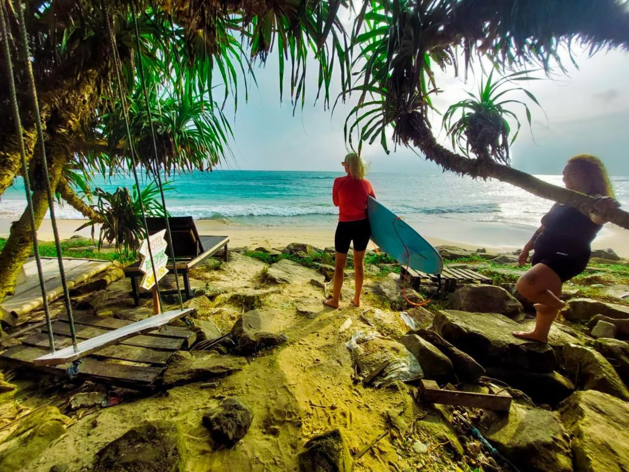 阿杭格默 Gaia Ocean Surf Yoga旅舍 外观 照片